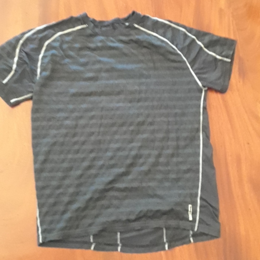 Avalanche athletic shirt